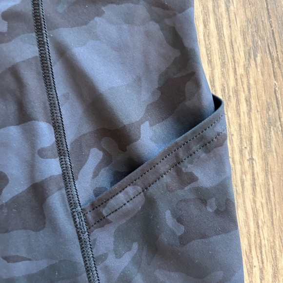 Lululemon Black Camouflage Biker Shorts - Picture 2 of 6
